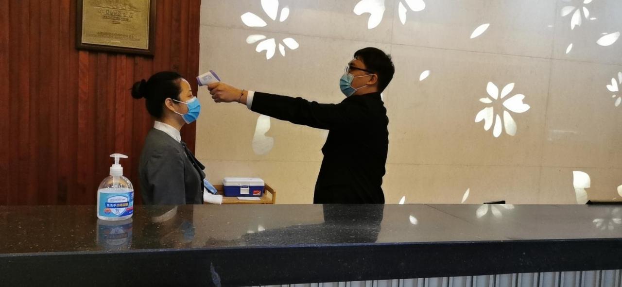 Overseas Chinese Friendship Hotel Cantón Exterior foto